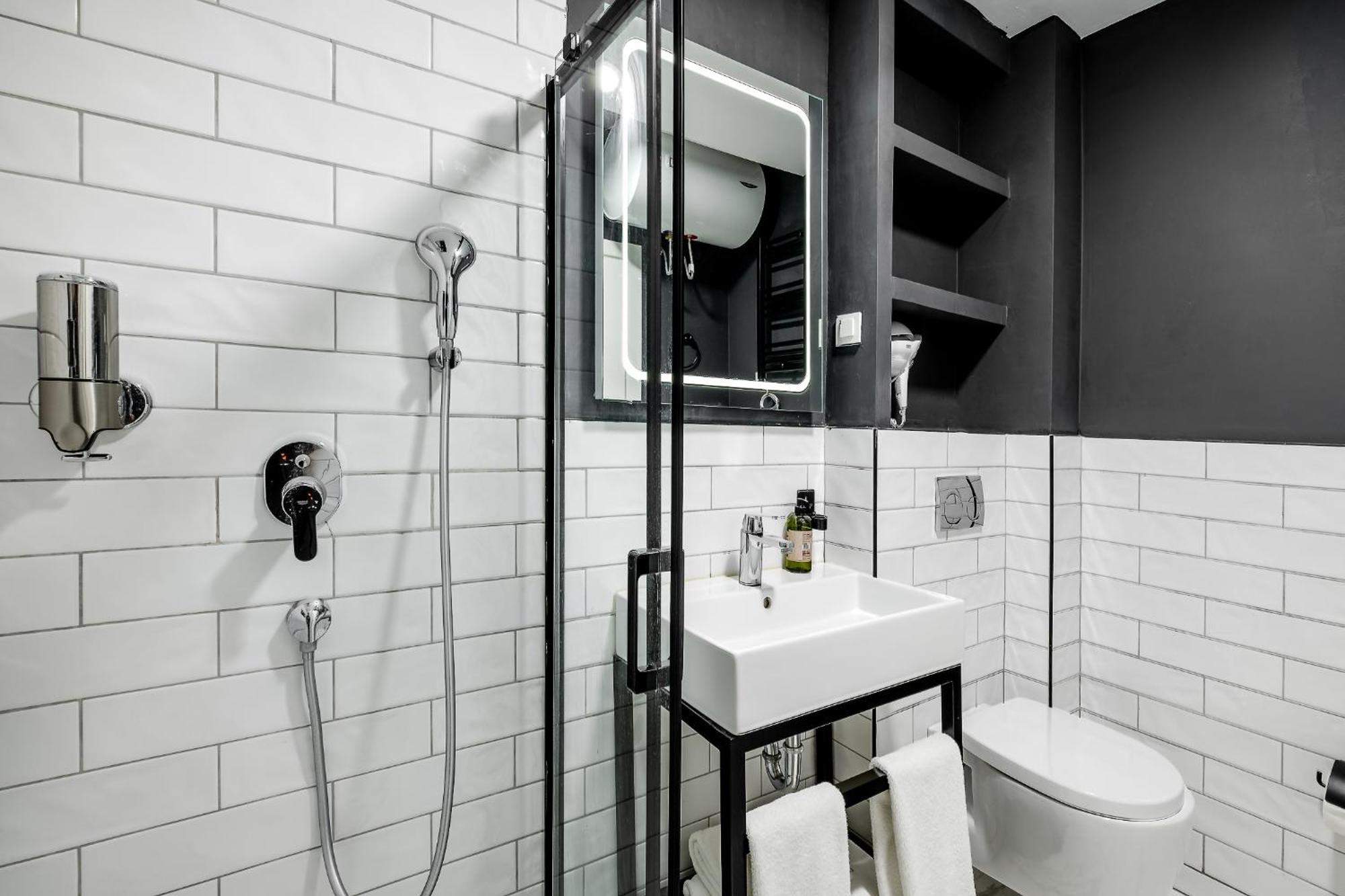 Montenegro Lodge Kavač Kamer foto Bathroom